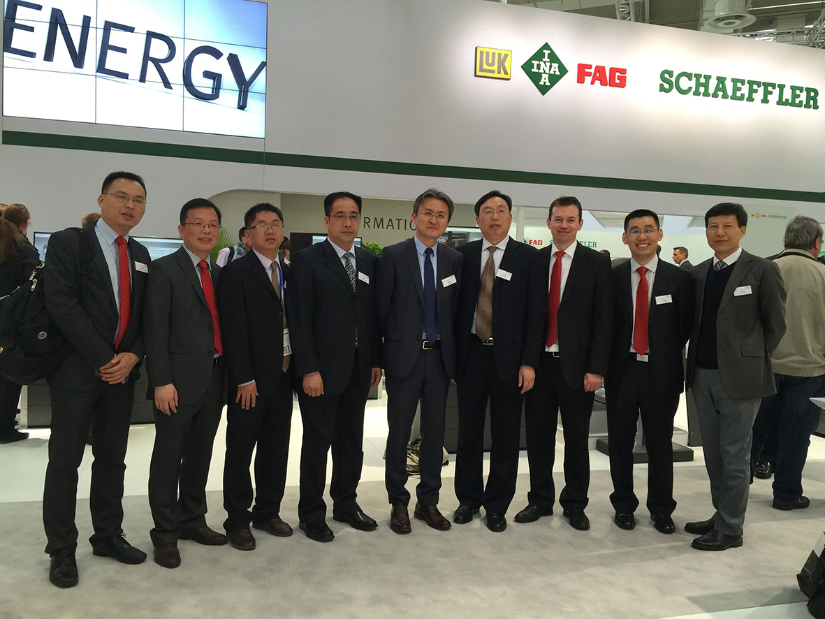 南陽(yáng)防爆集團(tuán)訪問(wèn)舍弗勒展臺(tái)