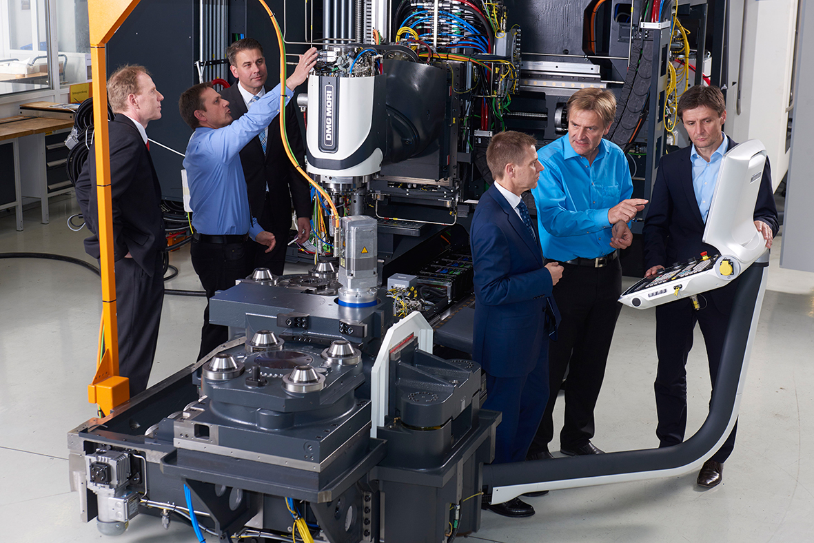 在一個實際投資項目中，舍弗勒和Deckel Maho Pfronten公司的專家開發出了&ldquo;機床4.0&rdquo;，利用現有生產技術與傳感器、云技術和數字化零部件的連接，向數字化生產目標邁出了實質性的一步。